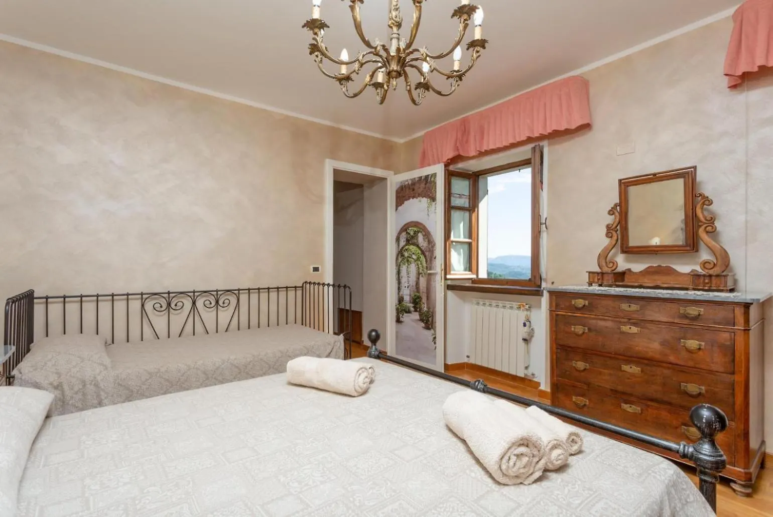 Villa Casale Le Selve Lucca Italy